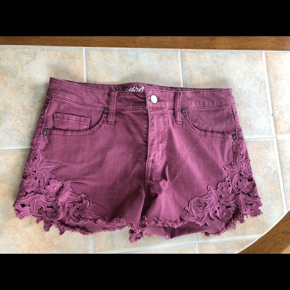 Maroon high rise shorts